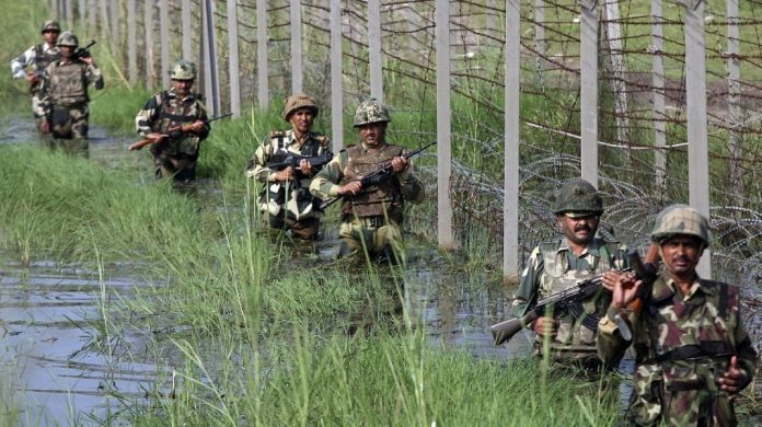 पाकिस्तान ने BSF जवान को अगवा कर टांग काटी, आँख निकली, गला रेता फिर मर दिया गोली - इंडी न्यूज़ | IndiNews -Hindi-News-Cutting-abducted-bsf-jawan-narendra-kumar-throat-slit-by-pakistan-troops-near-international-border
