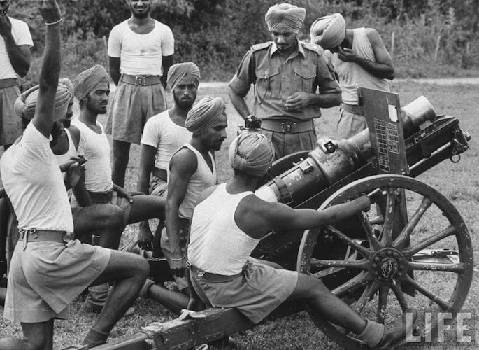 1962 का भारत-चीन युद्ध - जब सरकार गलत विदेश और रक्षा निति की कीमत सेना ने जान देकर चुकाई-1962-india-china-war-story-soldiers-sacrificed-their-life-due-to-bad-foreign-policy-IndiNews