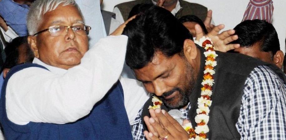 kanhaiya-kumar-is-supporting-the-accused-of-the-murder-of-most-popular-politician-in-cpi-Pappu Yadav Laloo Yadav-बिहार के सबसे बड़े कम्युनिस्ट नेता अजित सरकार की हत्या के आरोपी के साथ कन्हैया कुमार - इंडी न्यूज