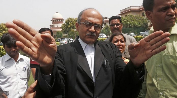 supreme-court-fined-1-rupee-to-prashant-bushan-in-the-case-court-of-contempt-techinfoBiT