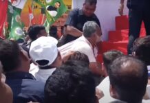 Pappu Yadav aur Kanhaiya Kumar ko Rahul Gandhi ke manch par jaane se roka gaya-IndiNews