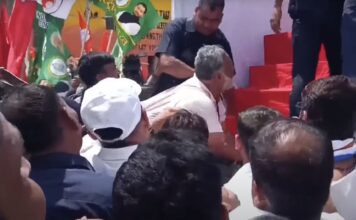 Pappu Yadav aur Kanhaiya Kumar ko Rahul Gandhi ke manch par jaane se roka gaya-IndiNews